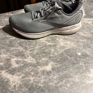 Brooks Ghost 14 Mens Shoes Size 8.5 D Gray Running Walking Athletic Sneakers